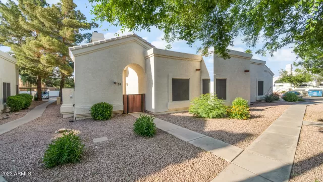 MLS: 6558537 Condo For Sale