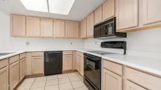 Photo #4: 6558537 Listing