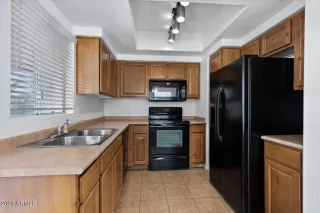 Photo #6: 6558678 Listing