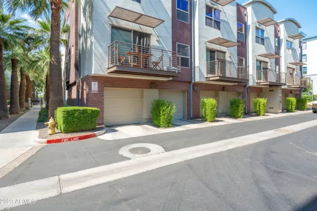 MLS: 6558843 Condo For Sale