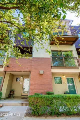 Photo #4: 6558843 Listing