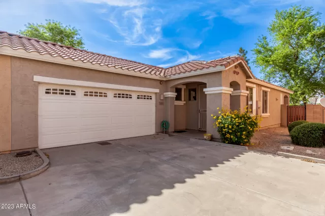 MLS: 6558881 Condo For Sale