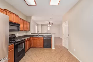 Photo #6: 6558881 Listing