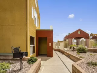 Photo #1: 6559012 Listing