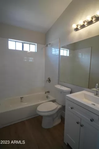 Photo #6: 6559025 Listing