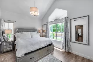 Photo #4: 6559039 Listing