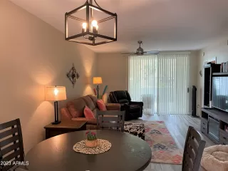 Photo #2: 6559052 Listing