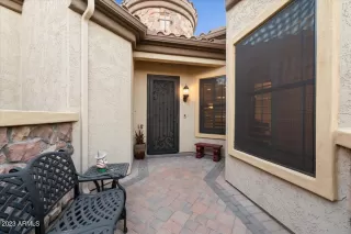 Photo #5: 6559088 Listing