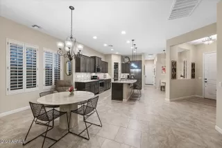 Photo #6: 6559088 Listing