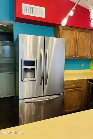 Photo #4: 6559375 Listing