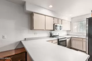 Photo #3: 6559393 Listing