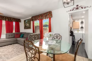 Photo #5: 6559494 Listing