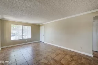 Photo #4: 6559861 Listing