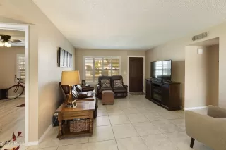 Photo #3: 6560359 Listing 