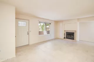 Photo #3: 6560407 Listing