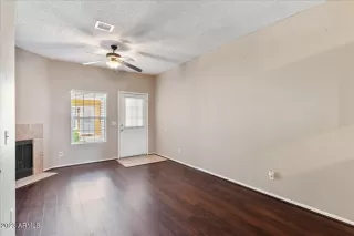 Photo #5: 6560419 Listing