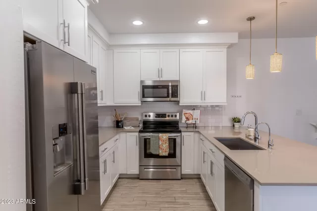 MLS: 6560564 Condo For Sale