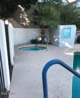 Photo #4: 6560681 Listing