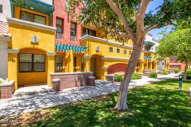 MLS: 6560966 Condo For Sale