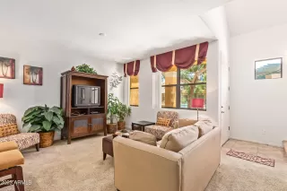 Photo #3: 6560966 Listing