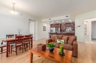 Photo #4: 6561222 Listing