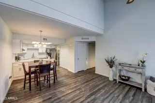 Photo #4: 6561236 Listing