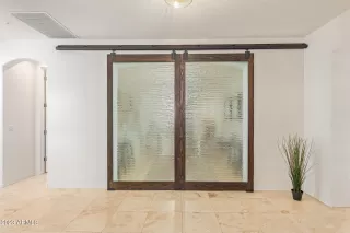 Photo #3: 6561260 Listing