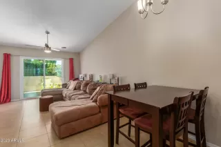 Photo #4: 6561431 Listing