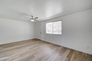 Photo #5: 6561818 Listing 