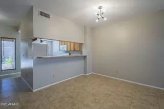 Photo #3: 6561842 Listing