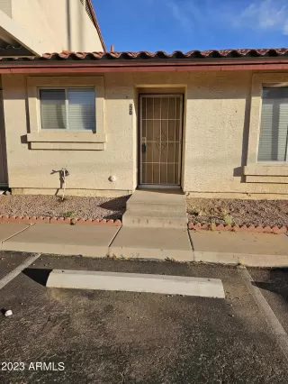 Photo #2: 6561969 Listing