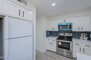 Photo #3: 6562052 Listing 