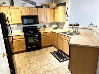 Photo #5: 6562161 Listing