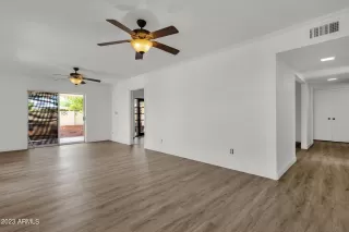 Photo #2: 6563005 Listing