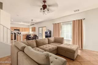 Photo #4: 6563371 Listing