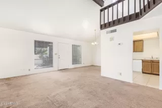 Photo #6: 6563856 Listing