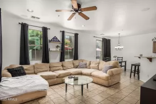 Photo #3: 6564265 Listing