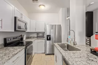 Photo #6: 6564288 Listing