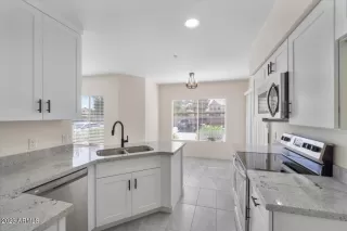 Photo #4: 6564441 Listing