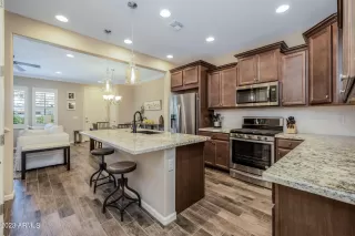 Photo #2: 6564560 Listing