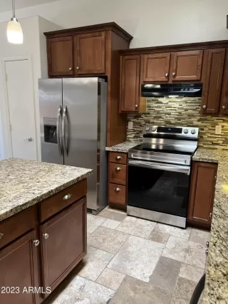 Photo #3: 6565036 Listing 