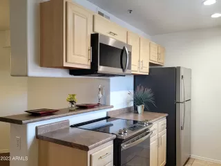 Photo #5: 6565206 Listing 