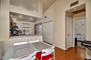 Photo #6: 6565314 Listing