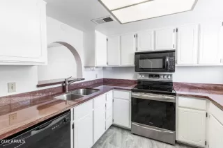 Photo #4: 6565340 Listing