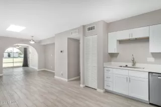 Photo #4: 6565570 Listing