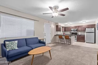 Photo #2: 6565771 Listing 