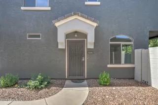 Photo #2: 6565953 Listing