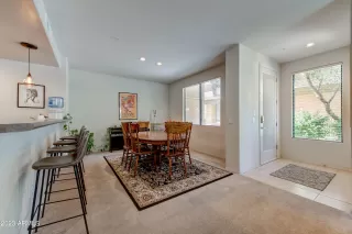 Photo #5: 6566124 Listing