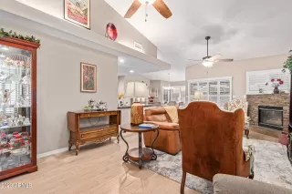 Photo #6: 6566150 Listing