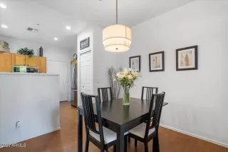 Photo #6: 6566275 Listing